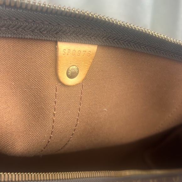 Authentic Louis Vuitton LOUIS VOUITTON Speedy - Picture 12 of 14